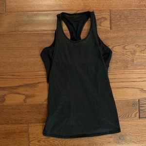 Lululemon Tank w/ Built in Bra - Size 6
